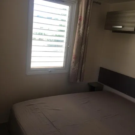 Campsite Proche Du Pont Genois