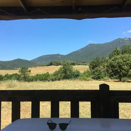 Proche Du Pont Genois *