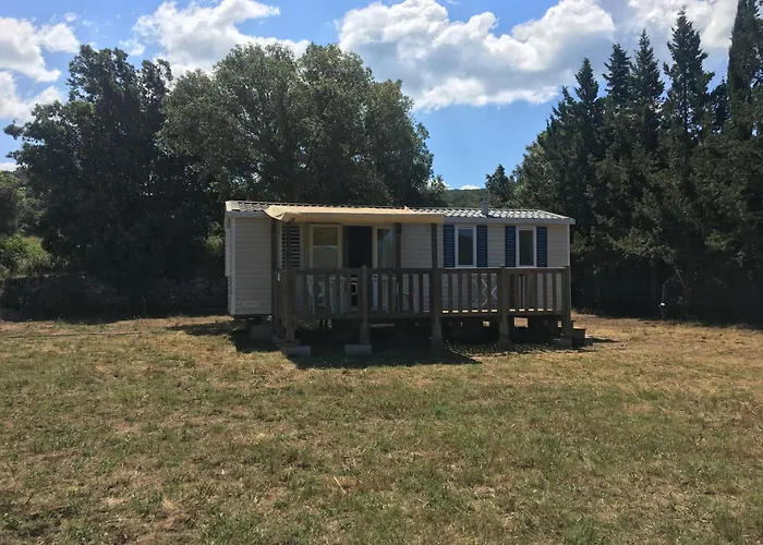 Proche Du Pont Genois